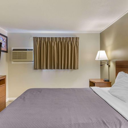 Econo Lodge Bellefonte I-99 Εξωτερικό φωτογραφία